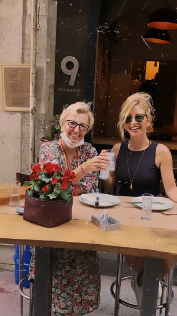 A9E9498E-A39C-46B6-B957-A5922C0E4917